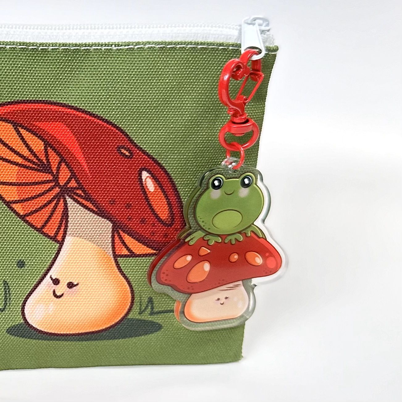 "Mushrooms" Accessories Bag - Image 6