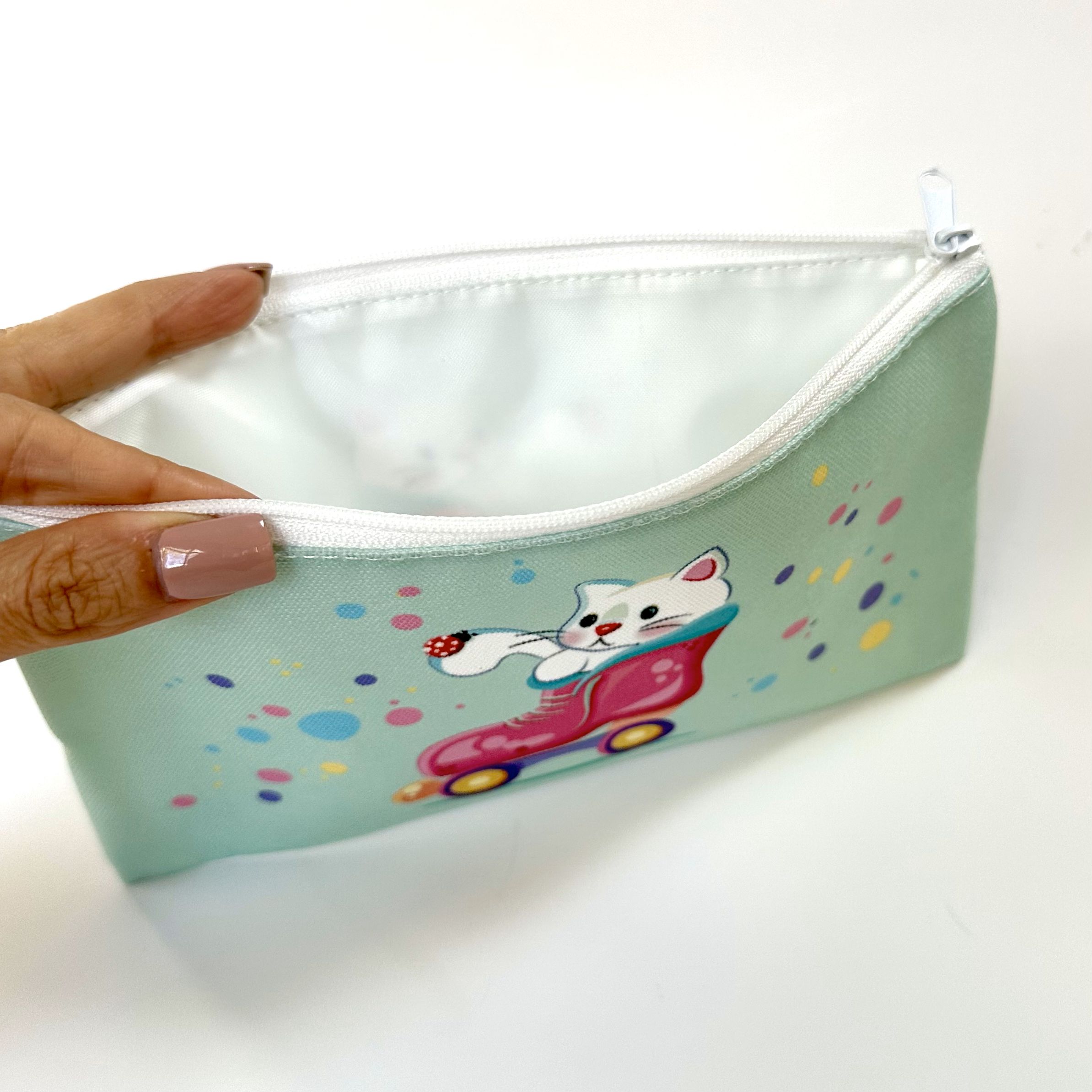 "Cat in Skate" Accessories Bag - Image 3